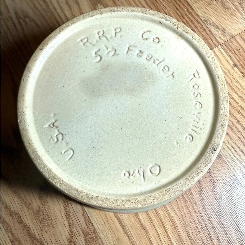 Vintage R.R.P Co.In Roseville,Ohio USA Handmade Ceramic Dog Bowl(5 1/2 feeder)